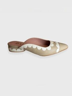 Butrich Melanie Mule